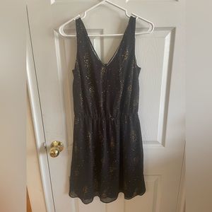 NWT Black & Gold V-Neck Dress (US XS)